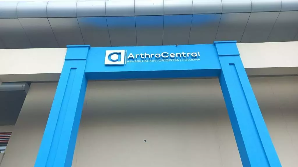 ortopedia, traumatologia y rehabilitacion fisica ATHROCENTRAL